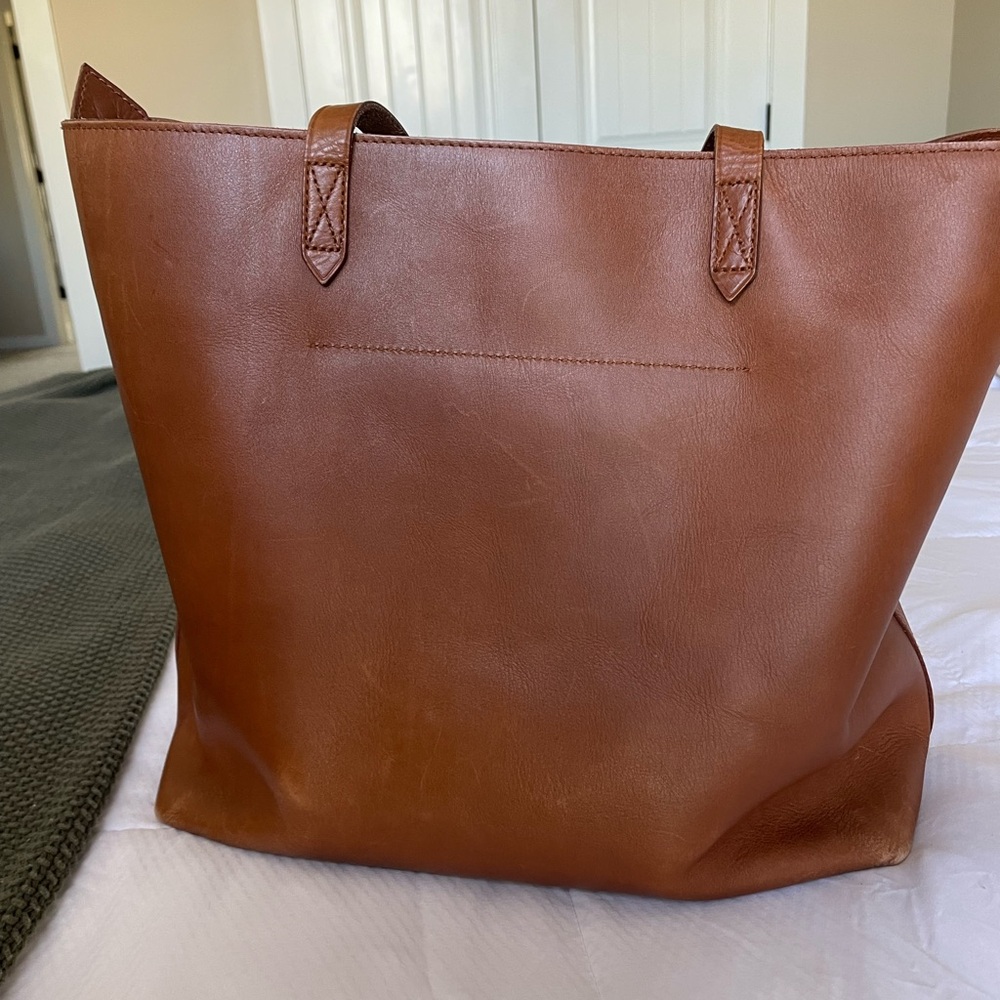 Madewell Transport Leather Tote Bag - Picture 3 of 6